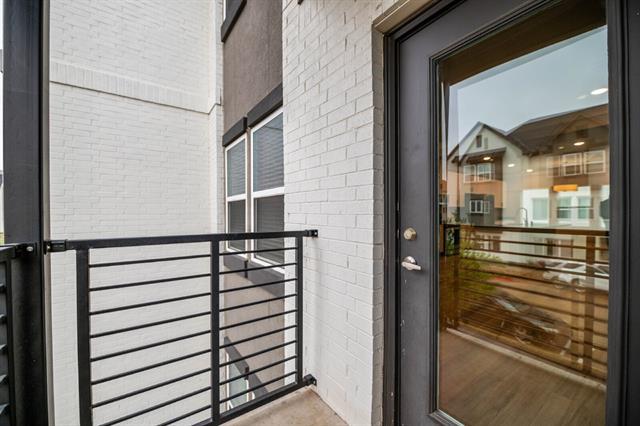 Photo - 3353 Norris St
