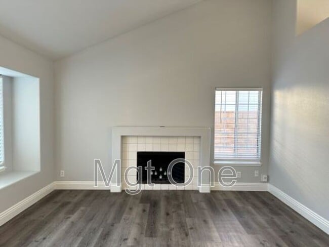 Photo - 2156 Russell Dr