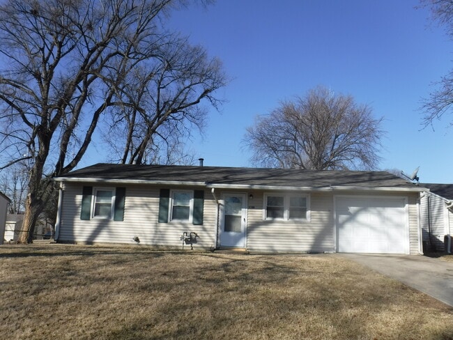 3306 Chippewa - 3306 Chippewa Ln House