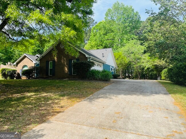 Photo - 165 River Park Dr