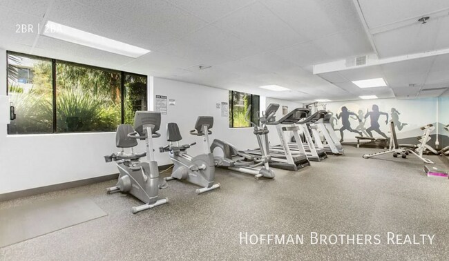 Photo - 1325 N Gardner St Unit 102