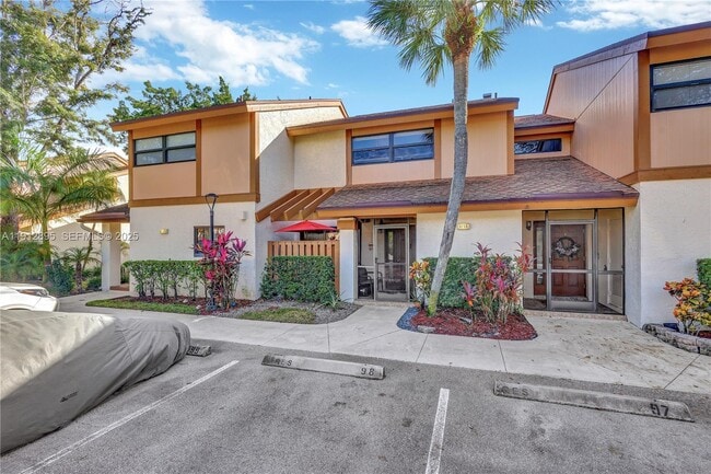 Photo - 4755 NW 30th St