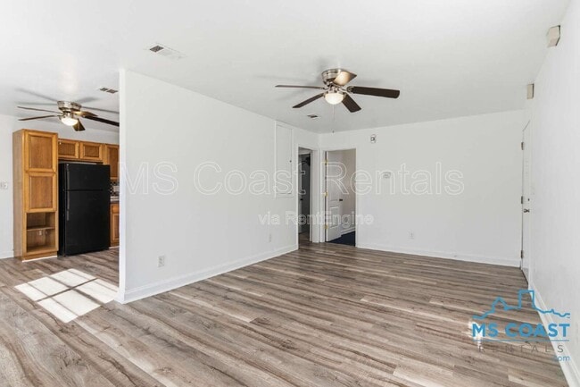 Photo - 3007 Meteor St