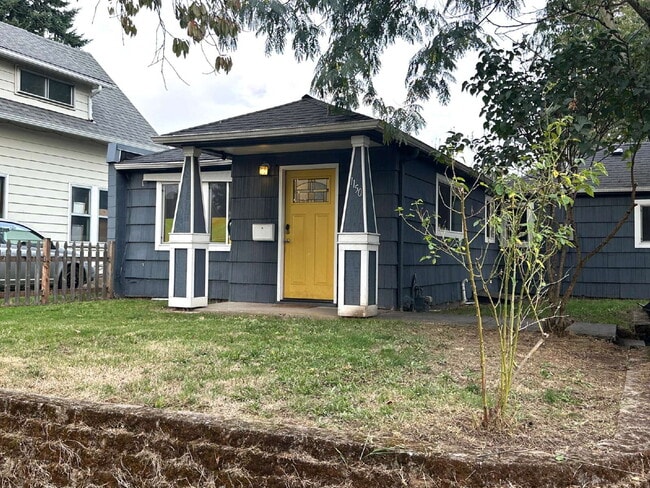 Photo - Portland Bungalow, Near Park, Easy Freeway Access