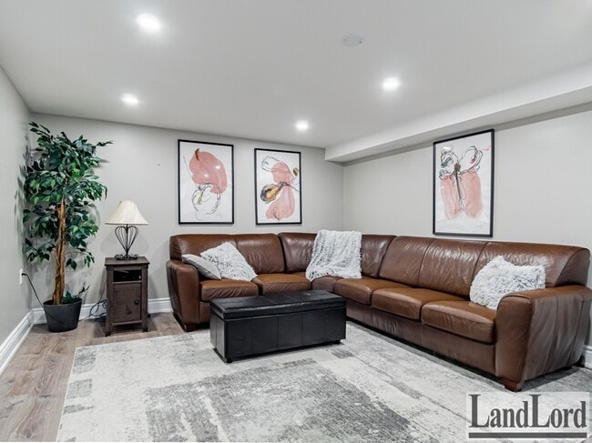 Building Photo - 65 Fairfield Ave Unit BSMT