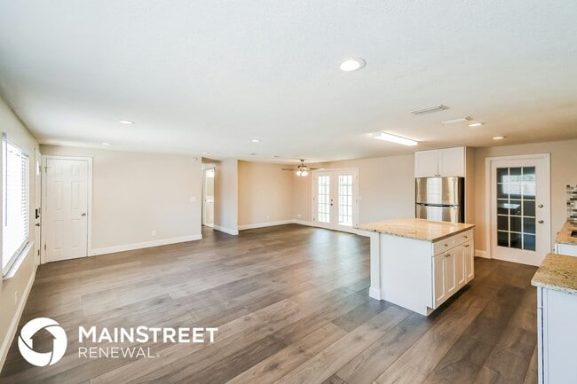 Photo - 468 Alsey Dr