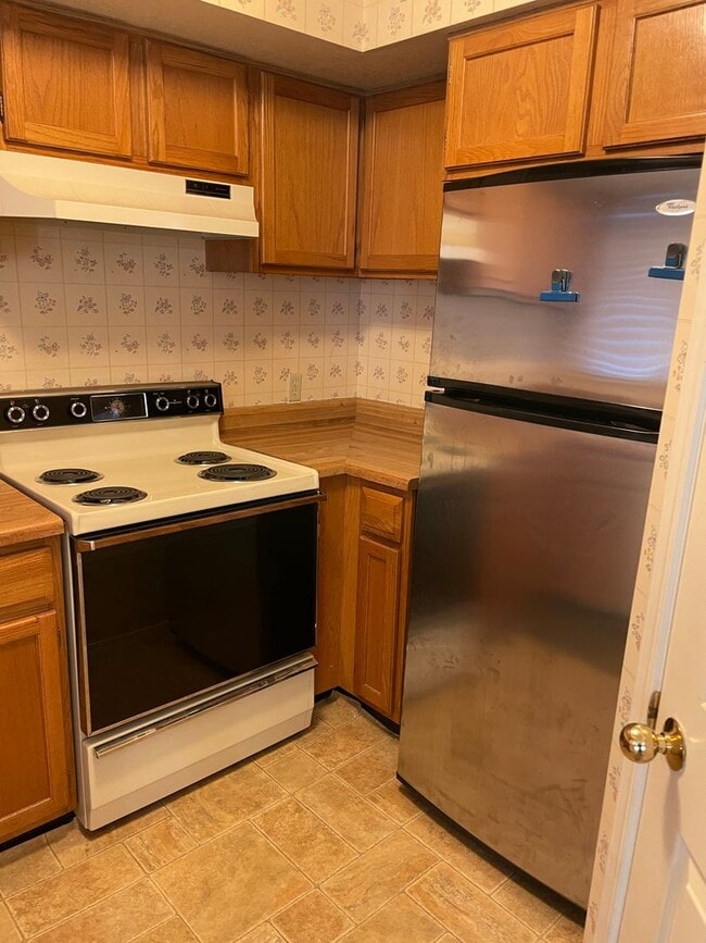 Photo - 2 bedroom 2 full bath loft condo, washer and dryer included
