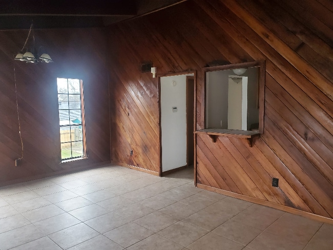 Building Photo - 8002 Trapier Ave Rental
