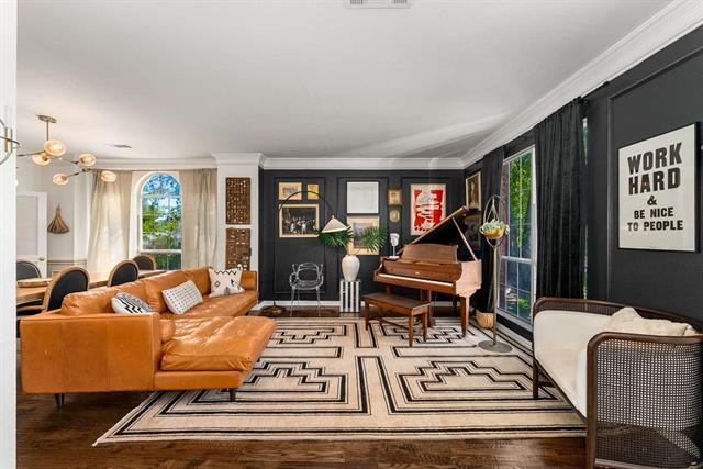 Photo - 672 Oakdale Dr