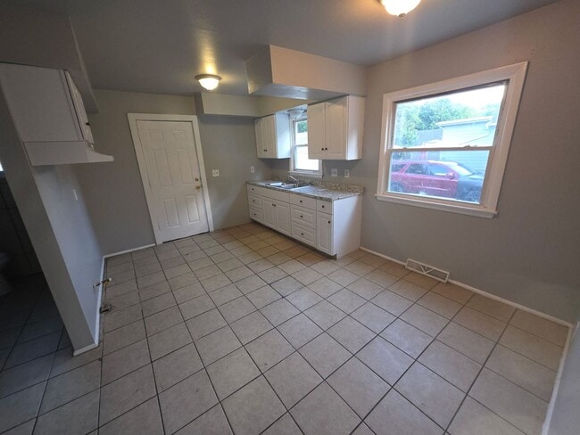 Photo - 6508-6510 N 56th St Unit 6510