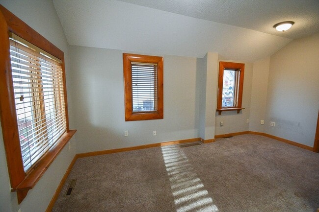 Photo - Rent Special!  2 Bed, 1 Bath Home Near Mayo Clinic