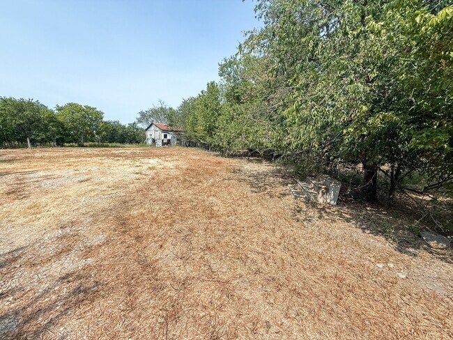 8279 Green Valley Rd