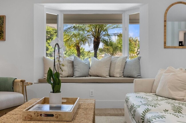 Photo - 1096 SW 27th Ave