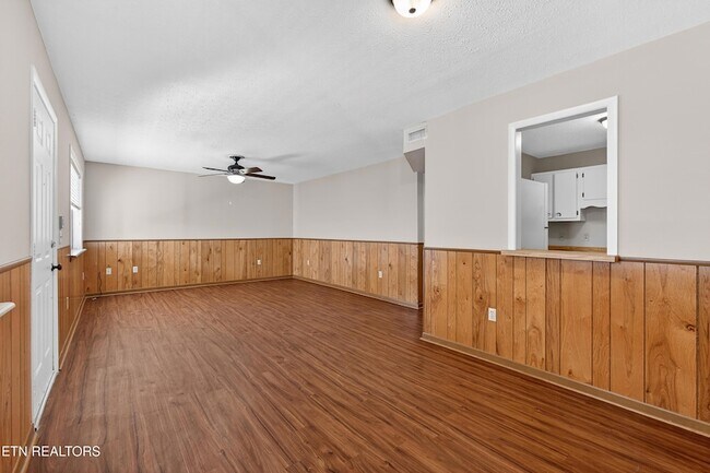 Photo - 1426 Mountain Ranch Rd Unit F