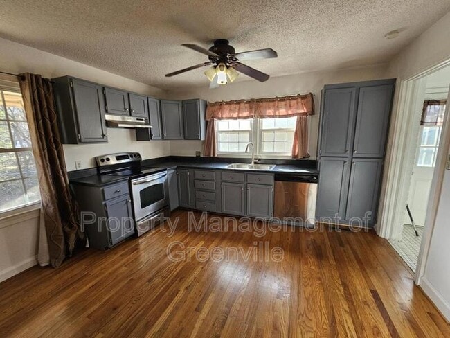 Photo - 17 Springfield Ave