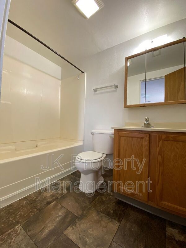Photo - 4000 Ella Ave