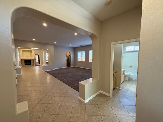 Photo - 4-bedroom single story in Sylvan School District!
