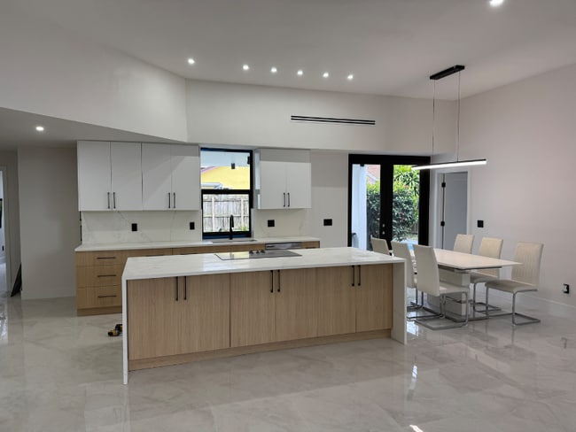 Building Photo - 7330 NW 35th Ct