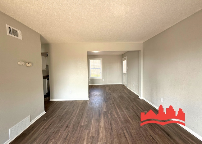 Photo - 2538 Lisa Ave