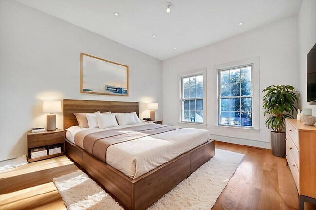 Photo - 122 Jefferson St