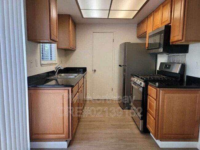 Photo - 2140 Woolner Ave Unit D
