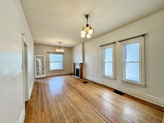Photo - 2539 High St
