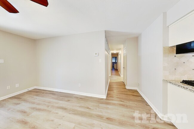 1803 Westcrest Dr