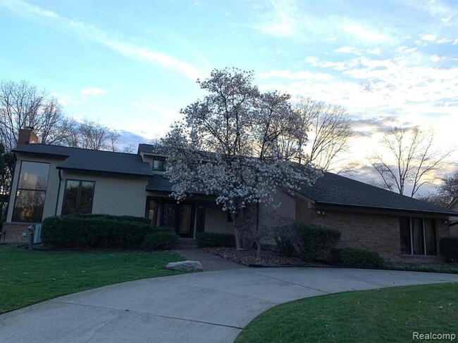 Building Photo - 3266 Montmarte Cir