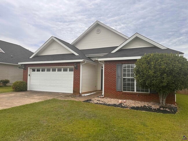 Photo - 123 Larkspur Ln