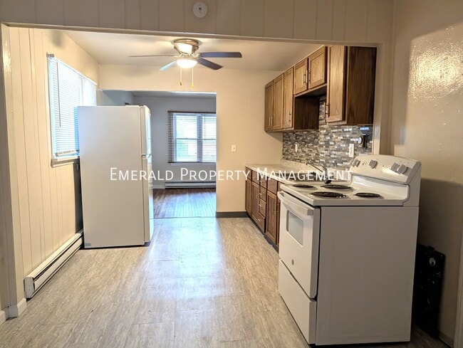 Photo - 2720 Prial Ave