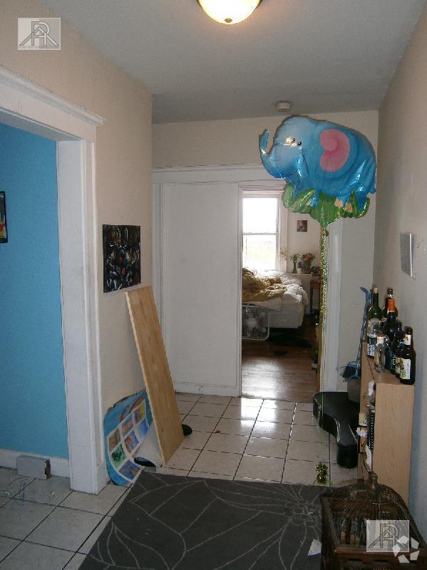 Building Photo - 2 bedroom in Allston MA 02134 Unit 16 Rental