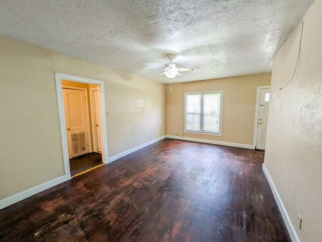 Photo - 3350 Cherry Dr