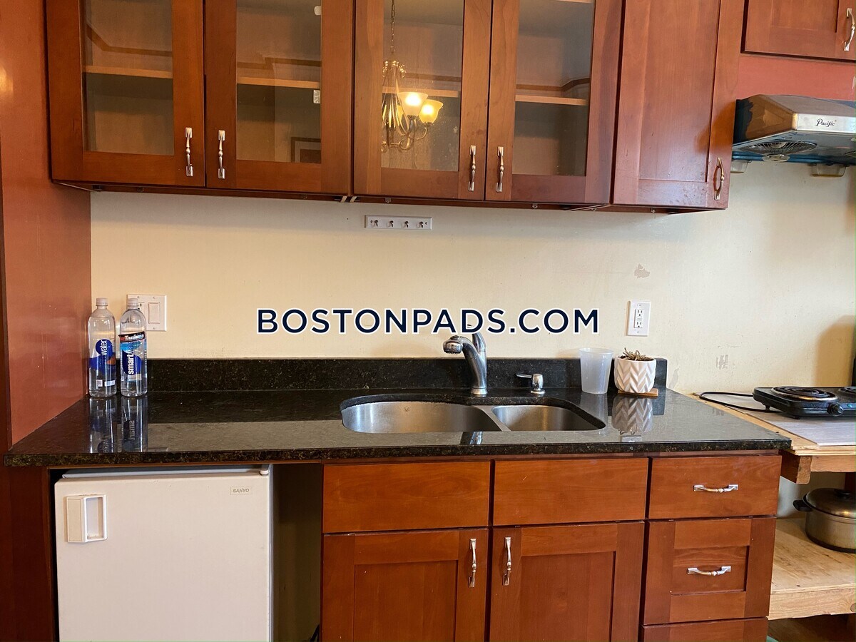 Photo - 151 Dorchester St Unidad 2