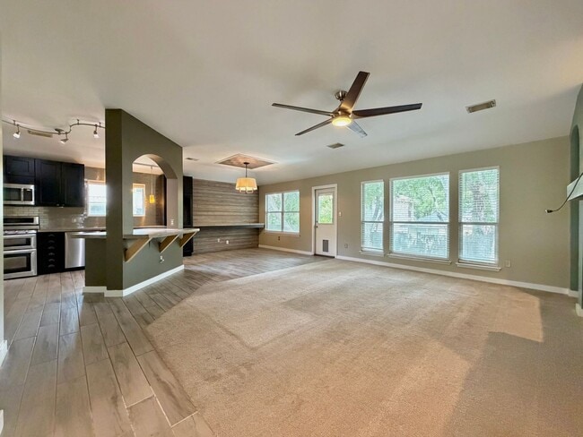 Photo - 12518 Zeller Ln