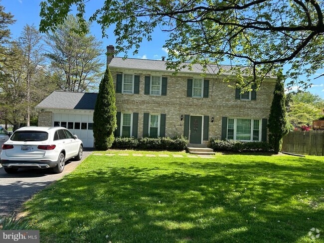 Building Photo - 10323 Snowpine Way Rental