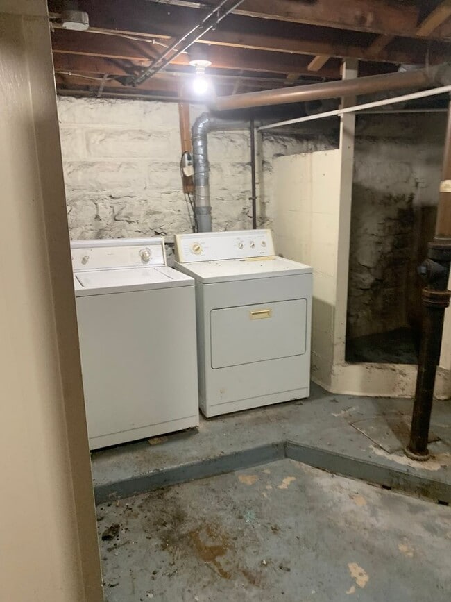 Photo - 415 Denver St Unit 415 Denver Apt 3