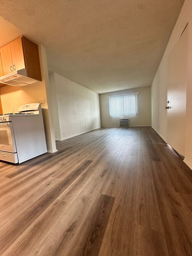 Photo - 1181 E Hollyvale St Unit 1165    1