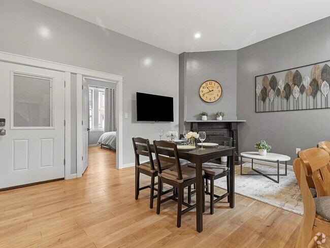 Building Photo - 305 Miltenberger St Rental