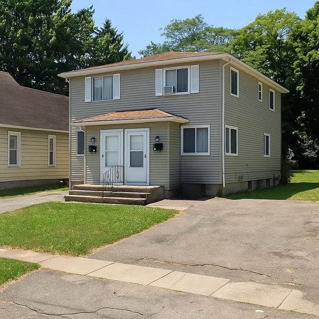 Building Photo - 31 Plover St Unit 31 Plover-Apt B