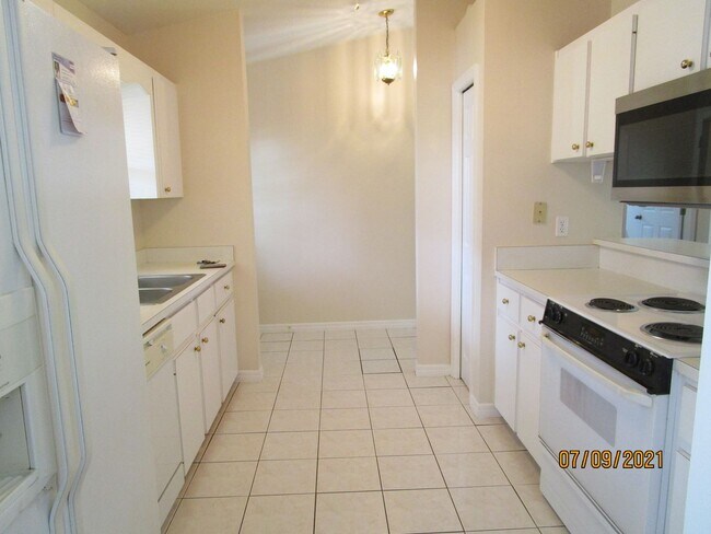 Photo - 3BR 2BA HOME FLORIDA SHORES FOR RENT