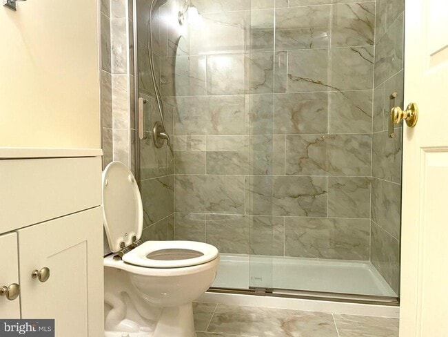 Photo - 2540 Banshire Dr