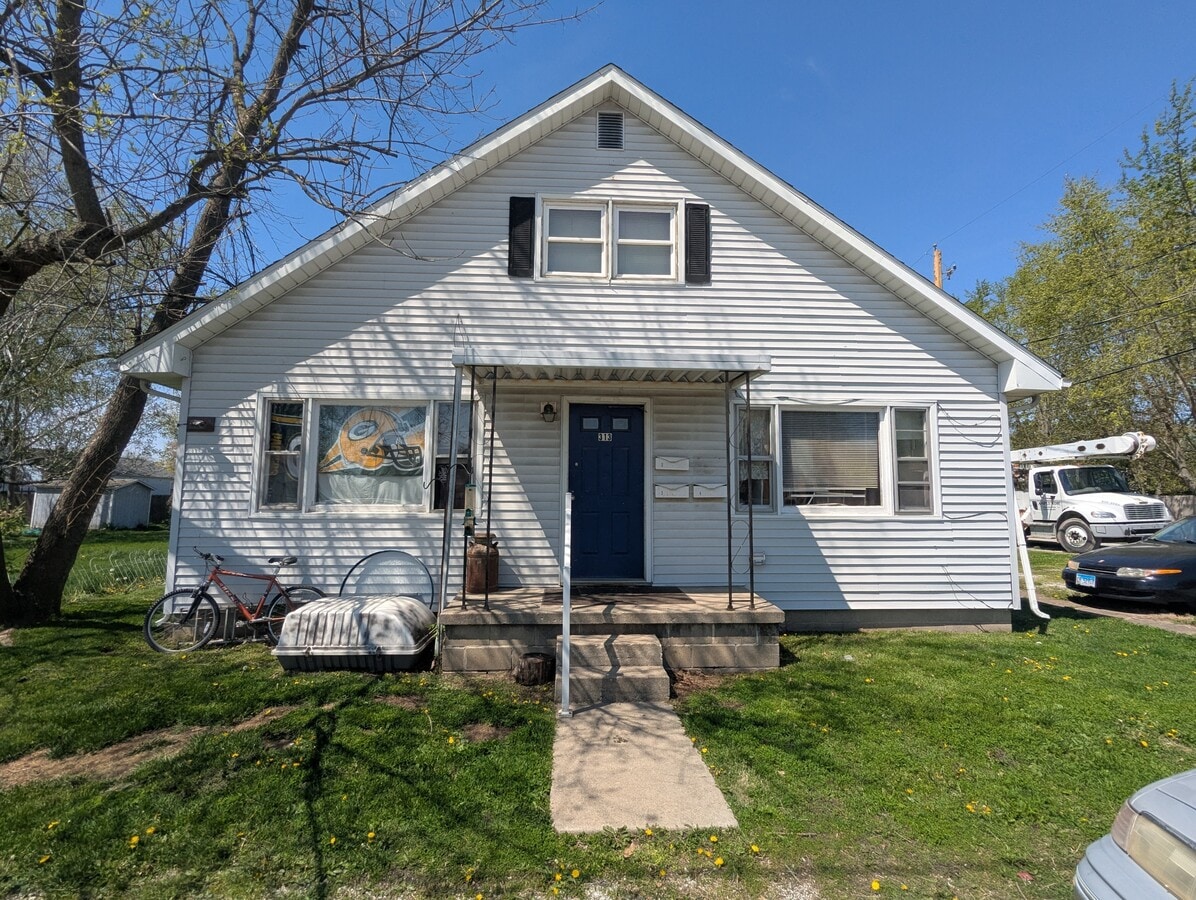 Photo - 313 S Grant St