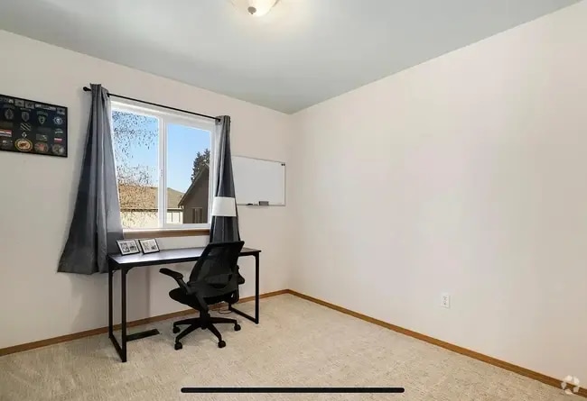 Building Photo - 3550 SE Doubleton Dr Rental