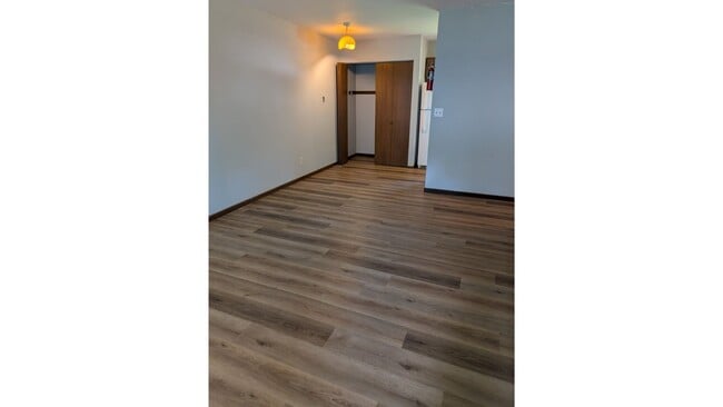 Building Photo - 902 Shup St Rental