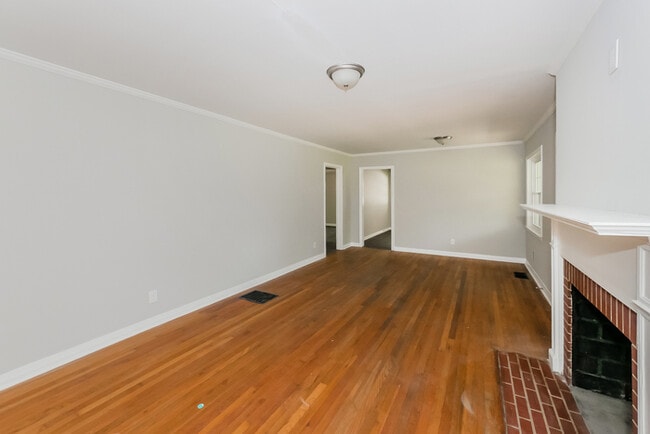 1218 Cherokee Ave