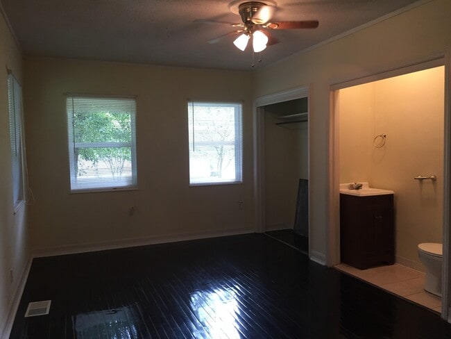 Photo - 1910 Baugh St NE Unidad 1910 Baugh St NE Apt A