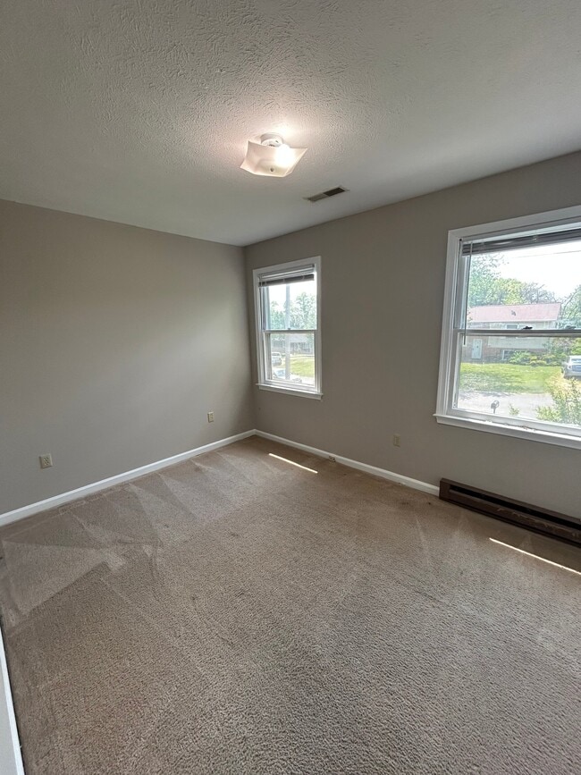 Photo - 121 Edgewood Dr