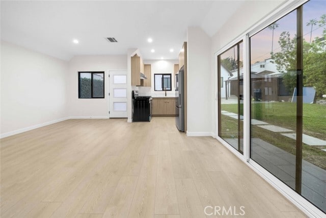 Photo - 1324 Winchester Ave