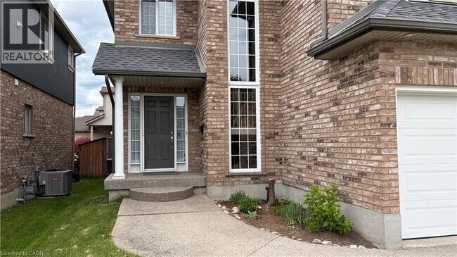 Photo - 457 Dansbury Dr