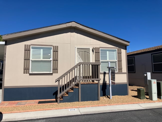 Photo - 350 Riviera Dr